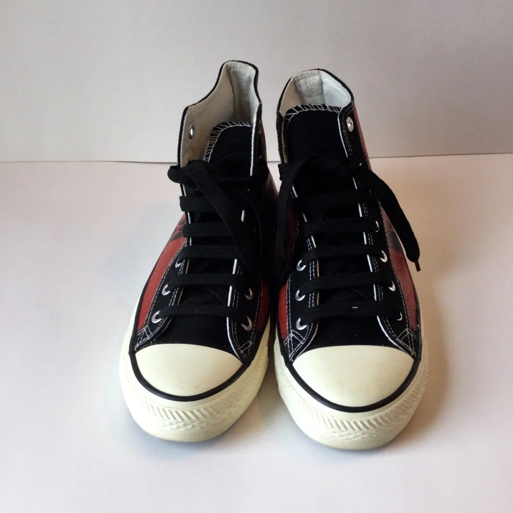 Tony-P Black and Red High-Top Sneakers with Chic Dog Design Size 40 or kids 7